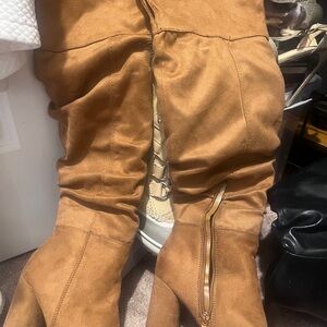 Source Unknown Tan Suede Over-the-Knee Boots